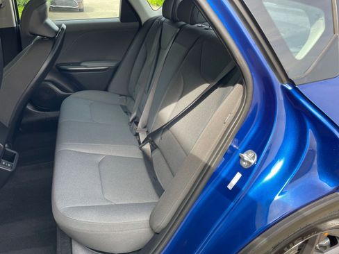 Used 2025 Kia K4 LXS image 37