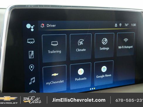 Certified 2022 Chevrolet Suburban Z71 w/ Off-Road Capability Package AWD/4WD image 13