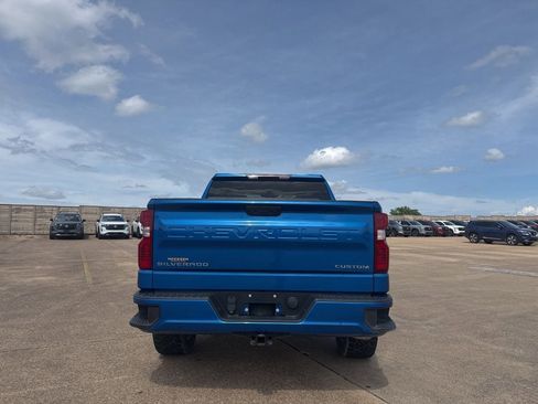 Used 2022 Chevrolet Silverado 1500 Custom RWD image 18