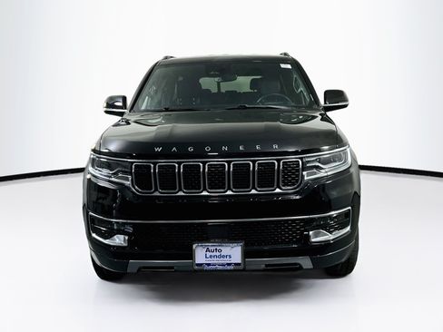 Used 2022 Jeep Wagoneer Series III w/ Rear Seat Video Group 1 AWD/4WD image 2