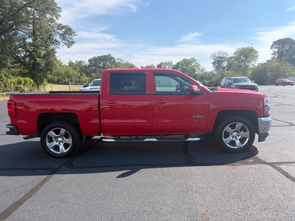 Used 2018 Chevrolet Silverado 1500 LT w/ Texas Edition RWD image 2