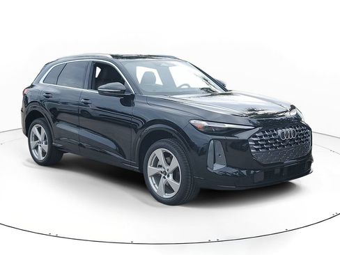 New 2026 Audi Q5 Premium Plus AWD/4WD image 1