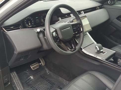 Certified 2025 Land Rover Range Rover Evoque Dynamic SE image 10