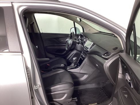 Used 2018 Buick Encore Preferred AWD/4WD image 10