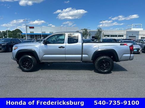 Used 2020 Toyota Tacoma SR w/ SX Package AWD/4WD image 3