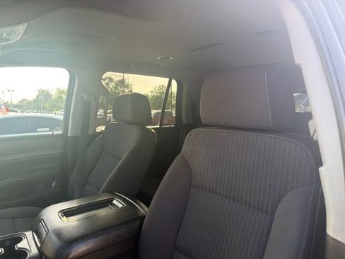 Used 2019 Chevrolet Tahoe LS AWD/4WD image 23