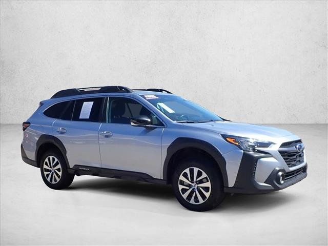 Used 2025 Subaru Outback Premium AWD/4WD image 6