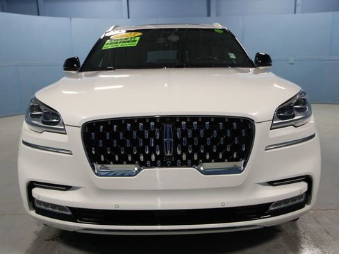 Used 2023 Lincoln Aviator Grand Touring w/ Equipment Group 301A AWD/4WD image 30