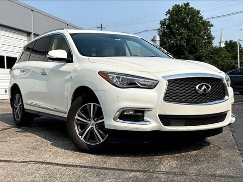 Used 2017 INFINITI QX60 Luxe w/ Premium Plus Package AWD/4WD image 2