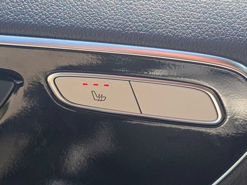 Used 2023 Mercedes-Benz Metris Passenger image 5