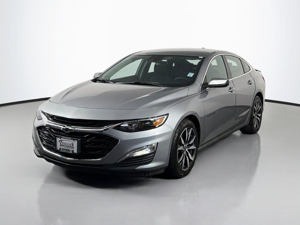 Used 2023 Chevrolet Malibu RS FWD image 3