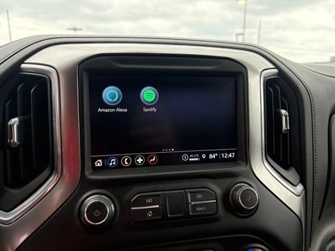 Used 2021 Chevrolet Silverado 1500 LTZ AWD/4WD image 19