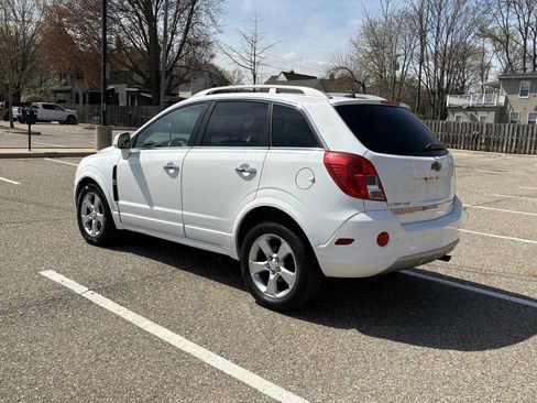 Used 2014 Chevrolet Captiva Sport LTZ FWD image 13