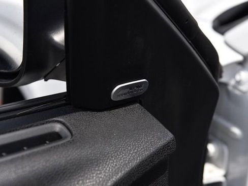 Used 2023 Dodge Charger SXT RWD image 9