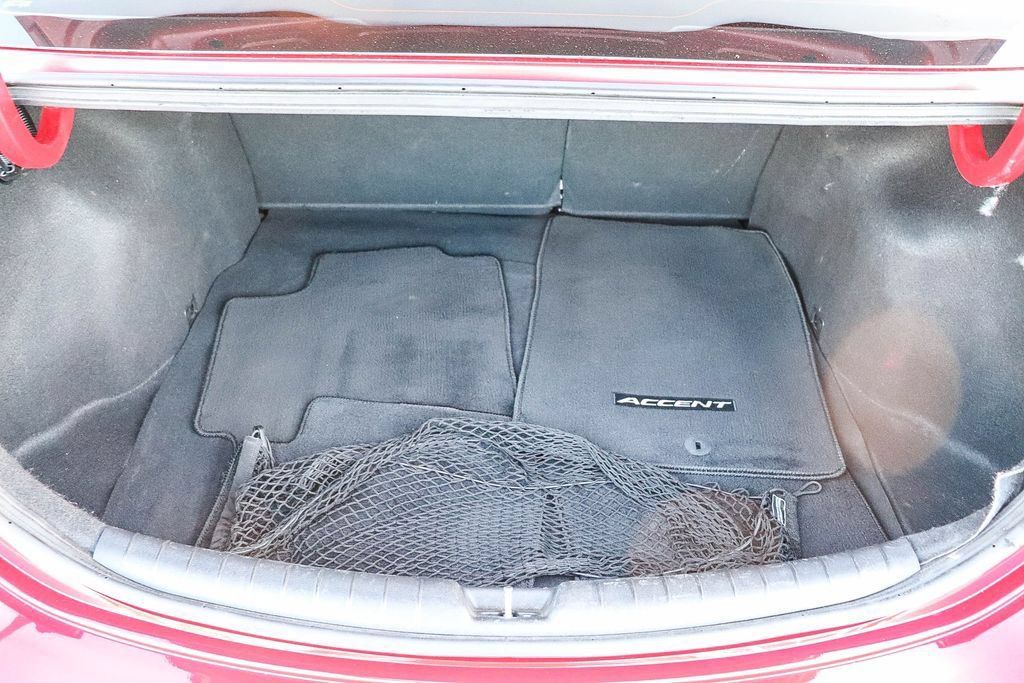 Used 2022 Hyundai Accent FWD image 28