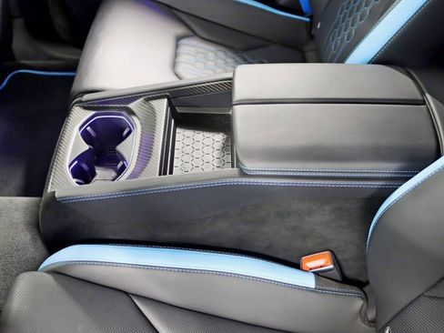 Used 2023 Lamborghini Urus Performante image 38