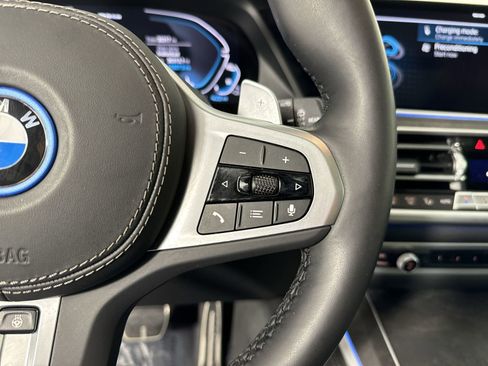 Used 2023 BMW X5 xDrive45e w/ M Sport Package image 14