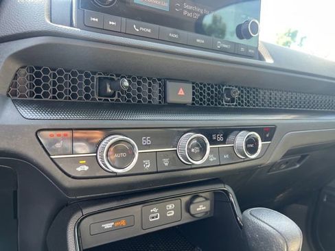 Certified 2025 Honda CR-V EX image 20