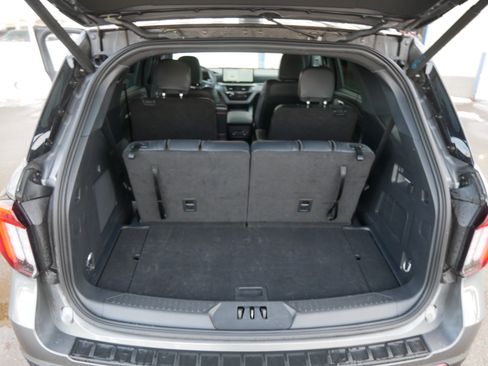 Certified 2025 Ford Explorer ST-Line image 18