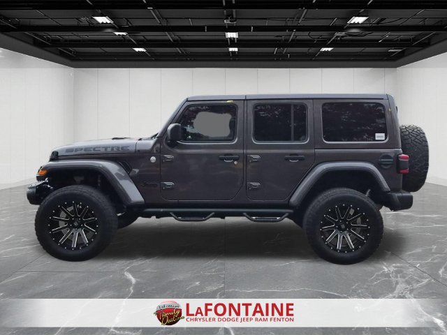 Used 2019 Jeep Wrangler Unlimited Sahara AWD/4WD image 2