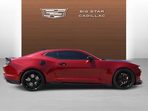 Used 2022 Chevrolet Camaro SS RWD image 6