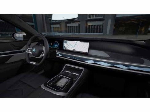 New 2025 BMW i7 eDrive50 image 14