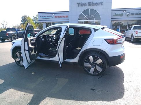 Used 2024 Volvo C40 P8 Recharge Plus image 13