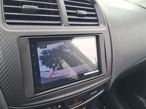 Used 2016 Mitsubishi Outlander Sport FWD image 13