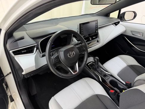 Used 2022 Toyota Corolla XSE FWD image 18