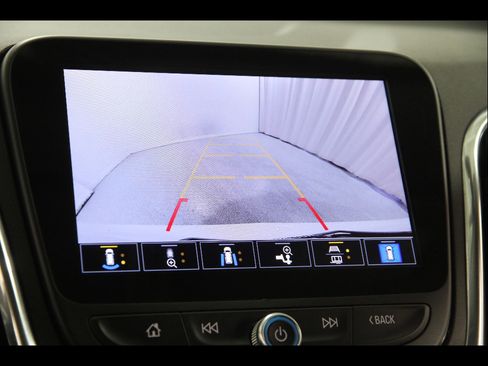Certified 2024 Chevrolet Equinox LT FWD image 13
