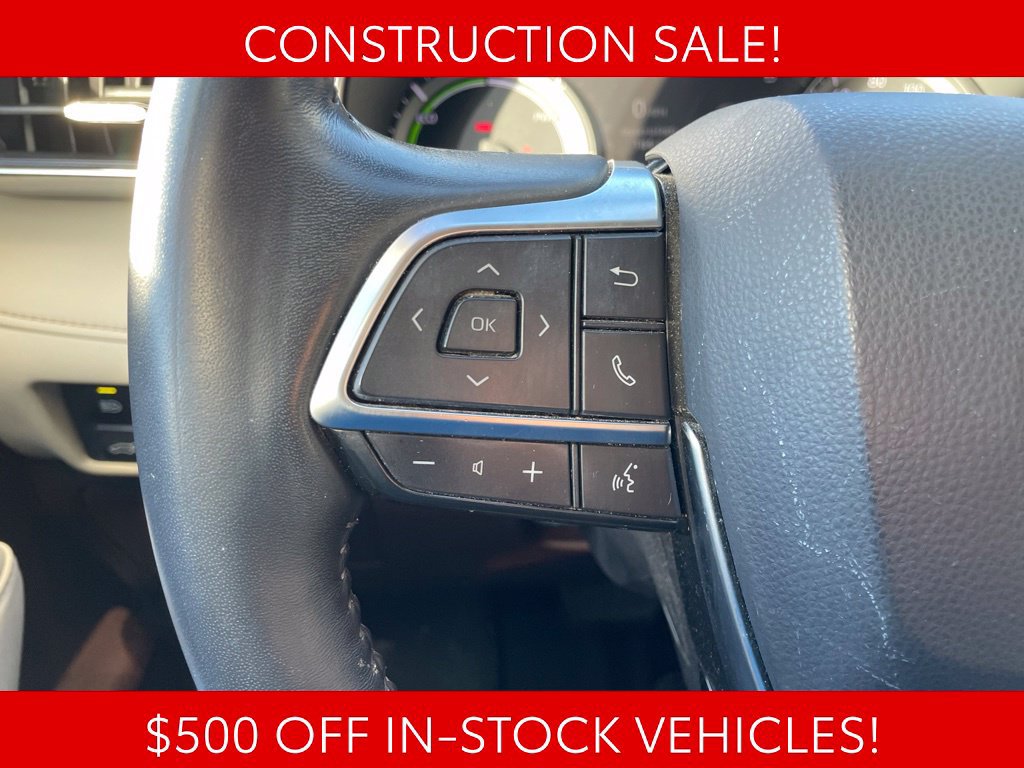 Used 2020 Toyota Highlander Limited FWD image 35