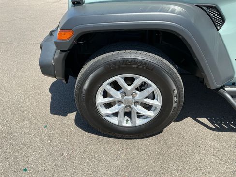 Used 2023 Jeep Wrangler Sport AWD/4WD image 11
