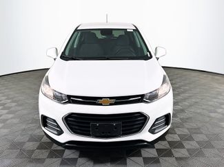 Used 2022 Chevrolet Trax LS w/ Tint and Cruise Package AWD/4WD video 2