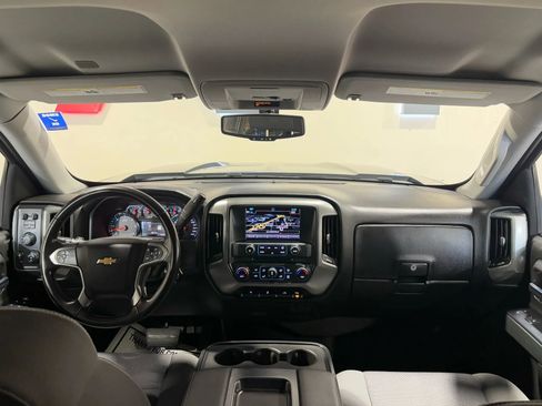 Used 2018 Chevrolet Silverado 1500 LT w/ All Star Edition AWD/4WD image 10