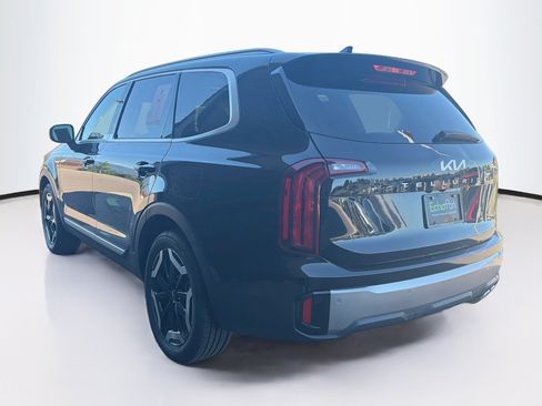 Used 2025 Kia Telluride S AWD/4WD image 5