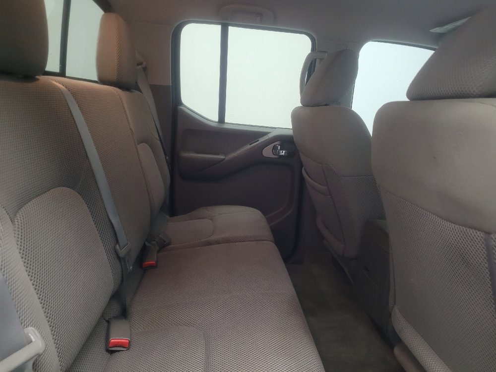 Used 2017 Nissan Frontier SV w/ SV Value Truck Package RWD image 19