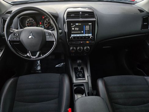 Used 2024 Mitsubishi Outlander Sport SE image 13