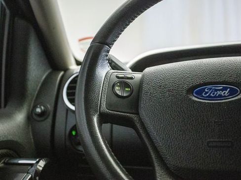 Used 2009 Ford Explorer Sport Trac Adrenalin image 48