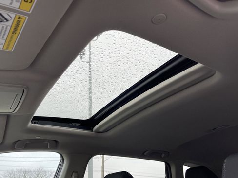 Used 2024 Honda CR-V EX image 13