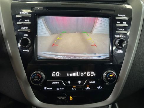 Used 2019 Nissan Murano SV image 10