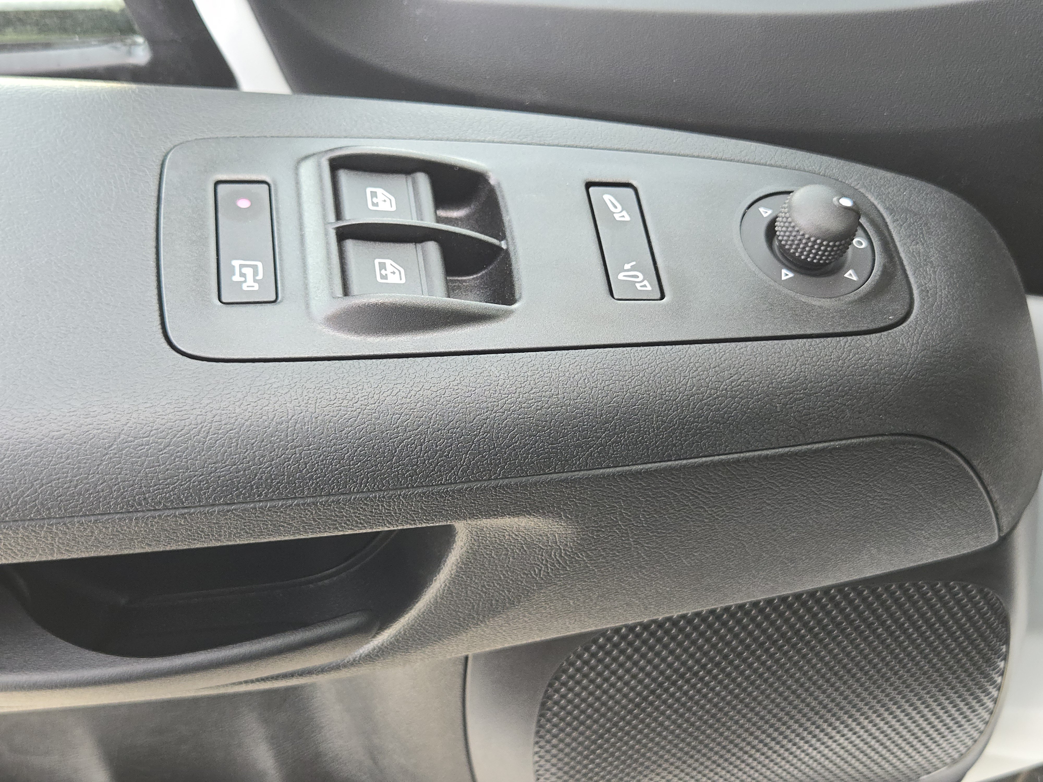 New 2026 RAM ProMaster 2500 w/ Convenience Group FWD image 17
