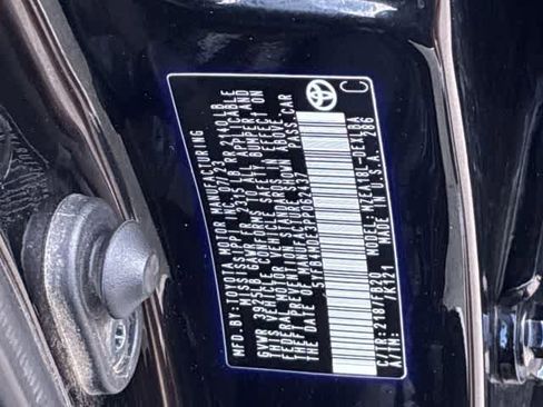 Used 2023 Toyota Corolla LE FWD image 37