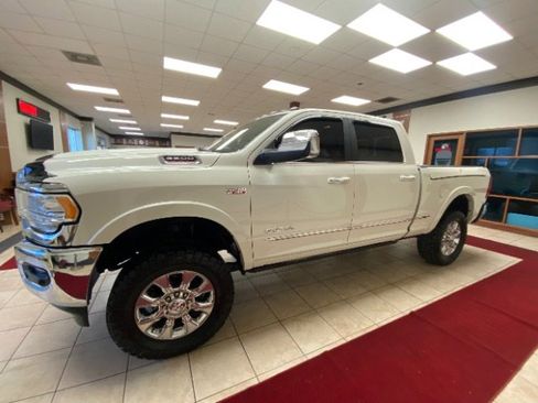 Used 2020 RAM 2500 Limited image 2