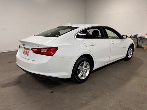 Used 2023 Chevrolet Malibu LT image 3