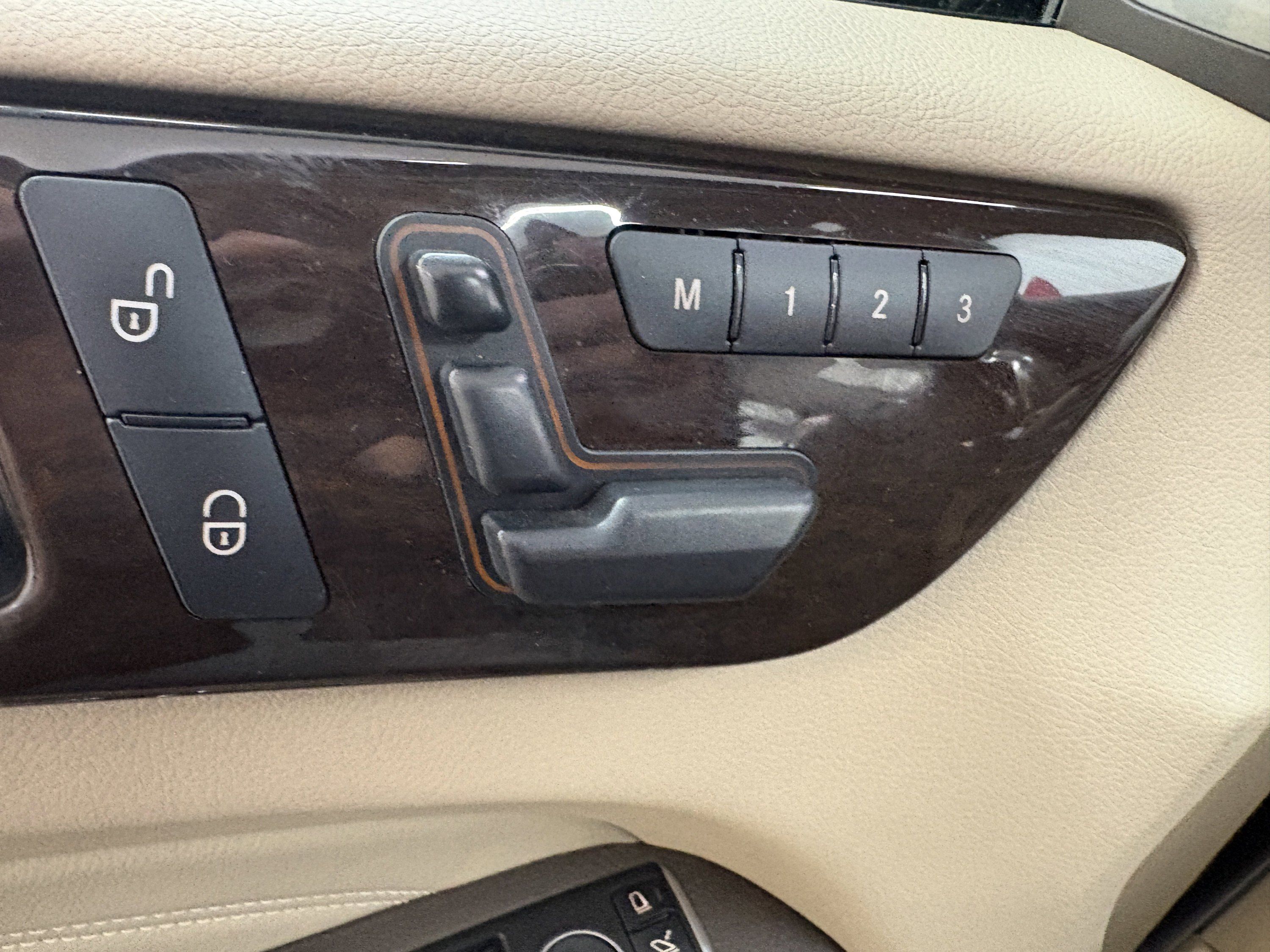 Used 2015 Mercedes-Benz ML 350 4MATIC image 27