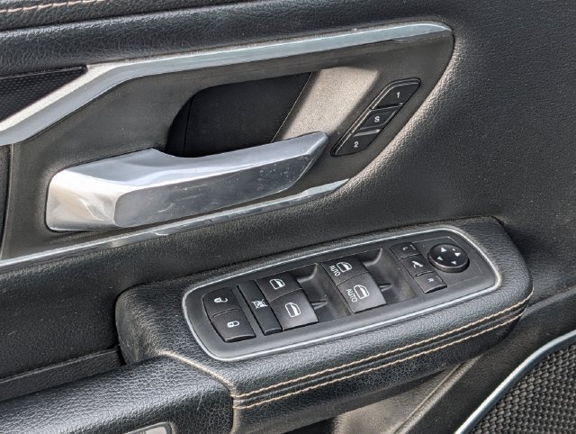 Used 2020 RAM 1500 Laramie w/ Sport Appearance Package AWD/4WD image 21