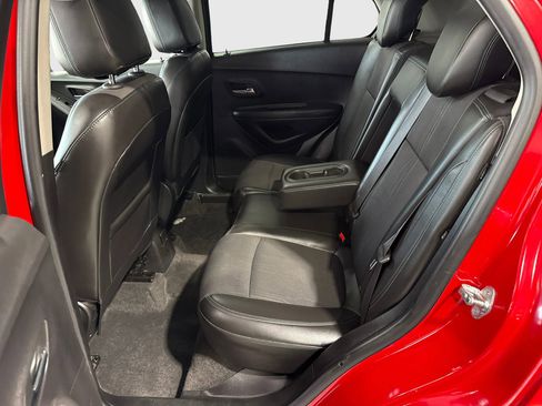 Used 2016 Chevrolet Trax LT w/ LT Convenience Package AWD/4WD image 10