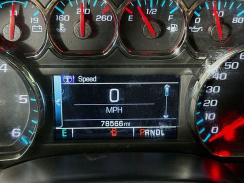 Used 2018 Chevrolet Silverado 1500 LT w/ All Star Edition image 16