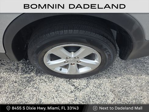 Used 2013 Toyota RAV4 XLE image 9