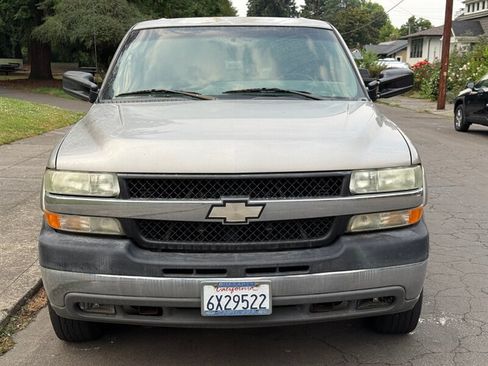 Used 2002 Chevrolet Silverado 2500 LS w/ Electrical Convenience Pkg RWD image 4